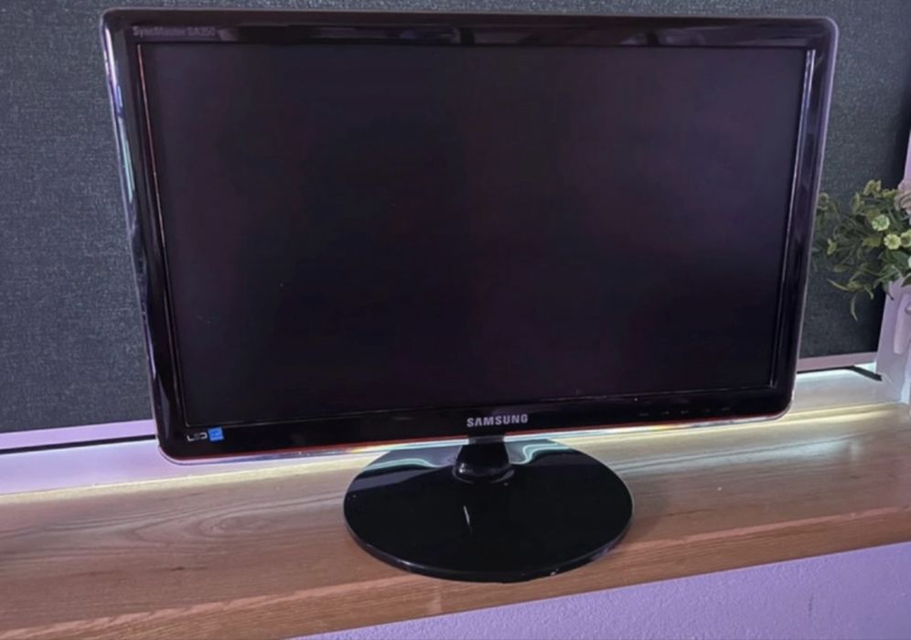 Monitor samsung 22 cale
