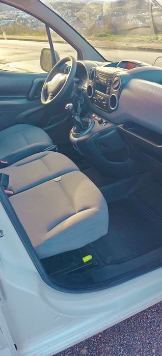 Citroen Berlingo longa 3 lugares