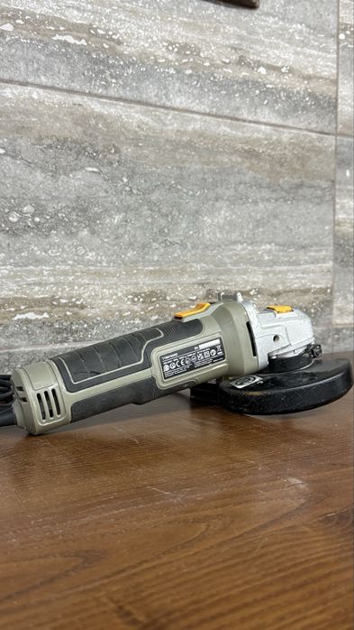 Болгарка (УШМ) TITAN TTB878GRD 750вт. (з Англії)
