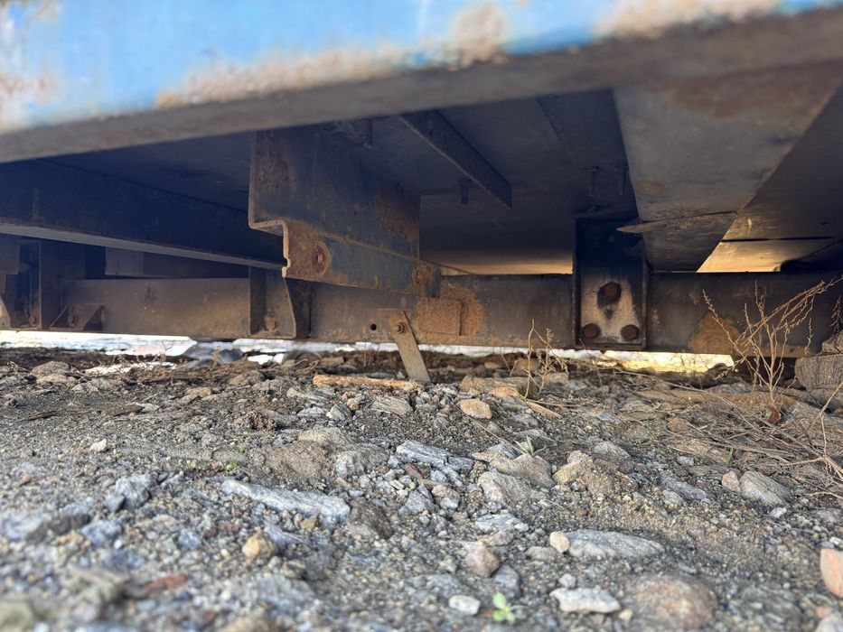 Тентована буда MAN