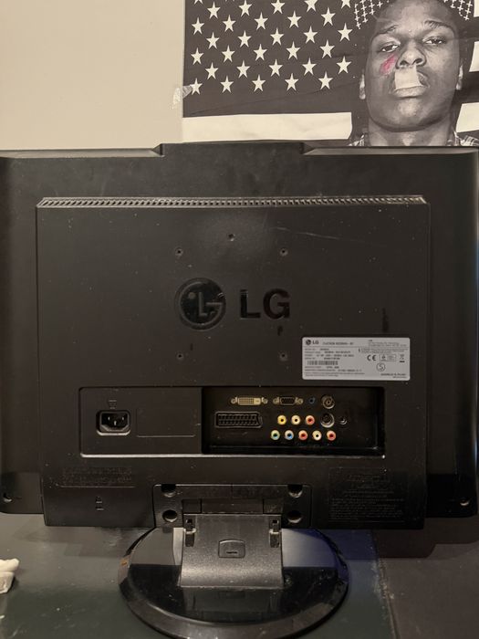 Monitor LG FLATRON 22”