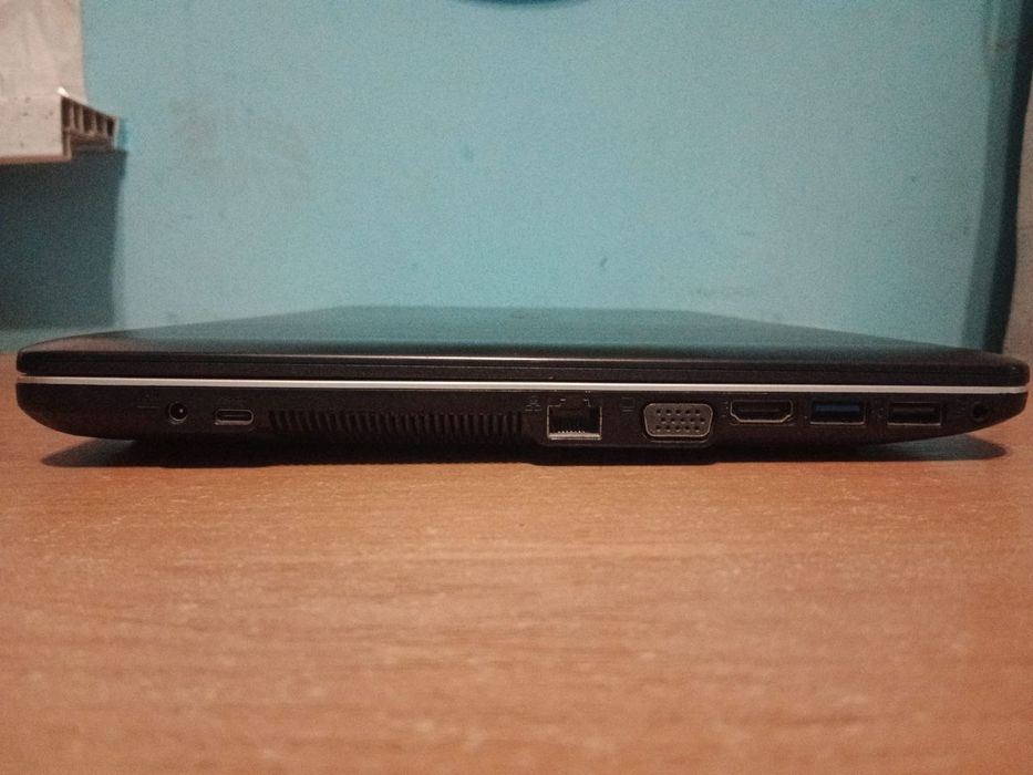 Ноутбук ASUS X540LJ. Процесор i3 5005u, Відеокарта Geforce 920M.