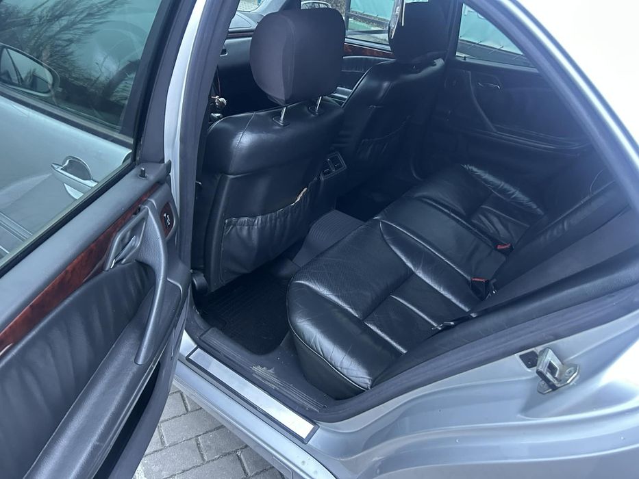 Продам Mercedes-Benz E270