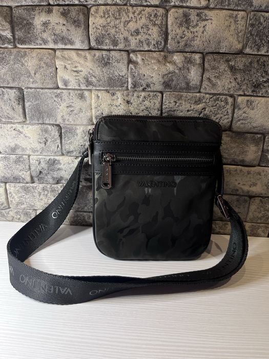 Чоловіча сумка Valentino, Italia.