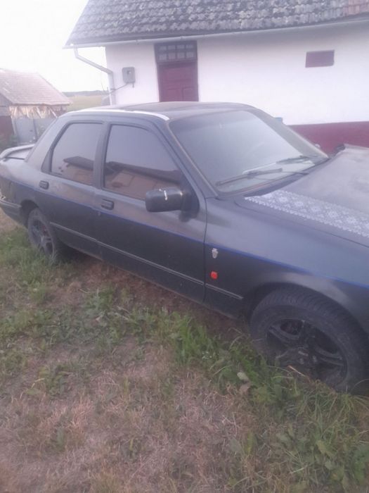 Форд сієра 2.0 бенза