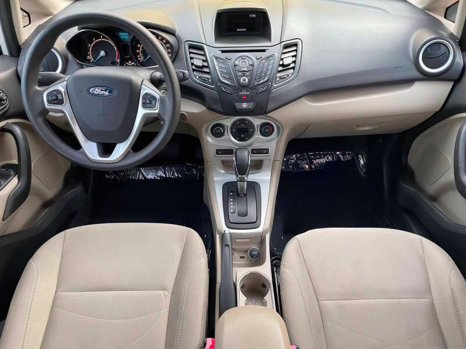 Ford Fiesta SE      2018