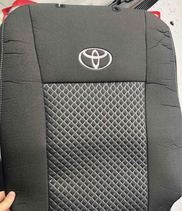 Авточохли  Toyota Avensis/ Rav4/Prado/Corolla/Camry/Auris/Yaris/Prius