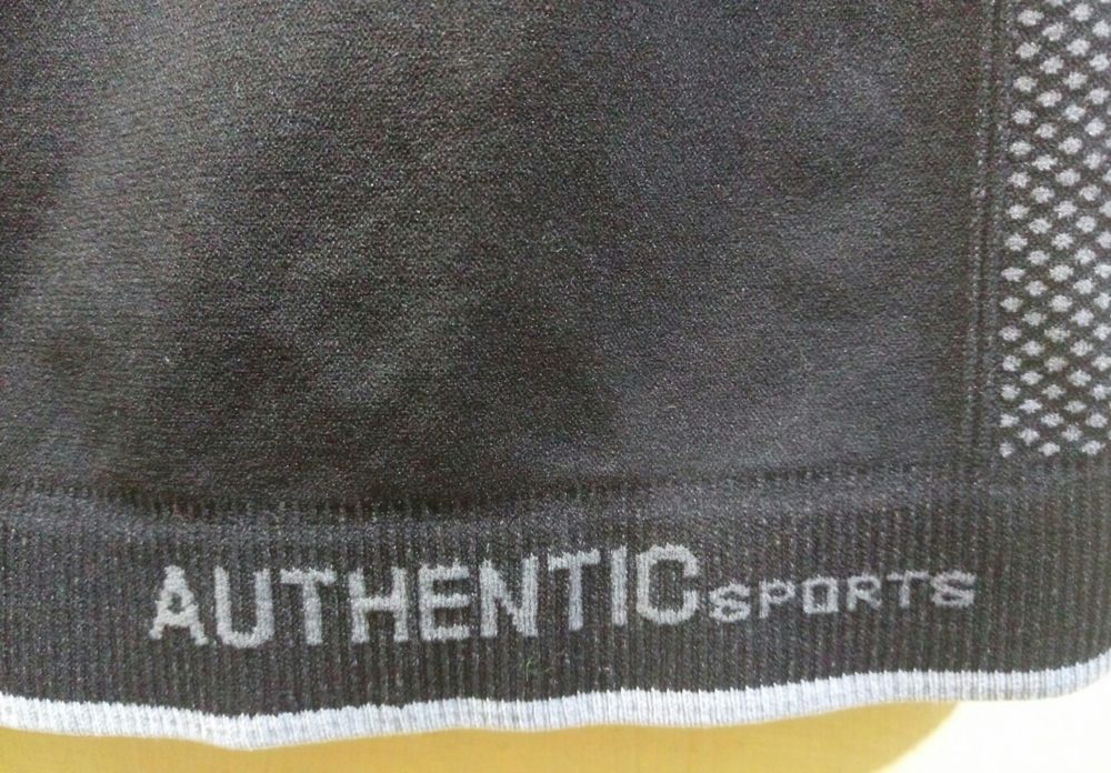 Оригінал нова спортивна термофутболка Authentic sports