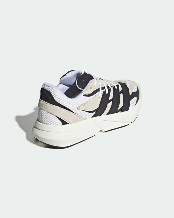 Кросівки Adidas LIGHTBLAZE 42 42.5 43 JH6944