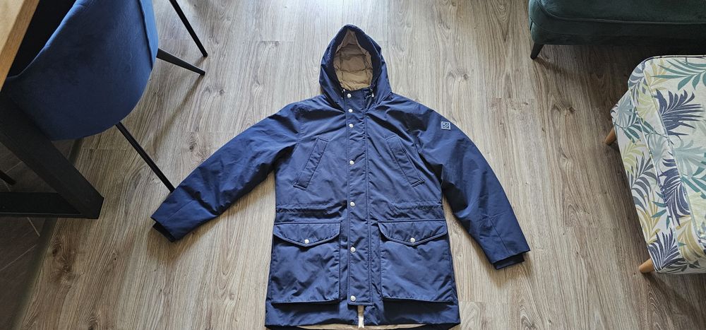 Gant model Everyday D2 Parka rozmiar M/L z kapturem wymiary na foto  mało używana