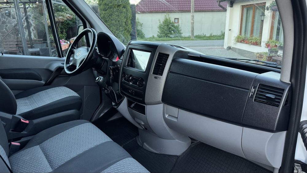 Volkswagen Crafter Maxi 2.0 TDI 2012 року