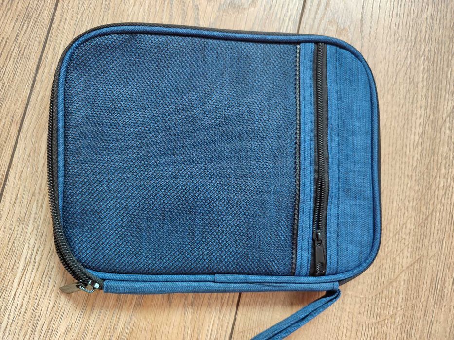Etui podróżne/organizer na kable