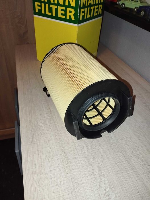 Filtr powietrza MANN C14130