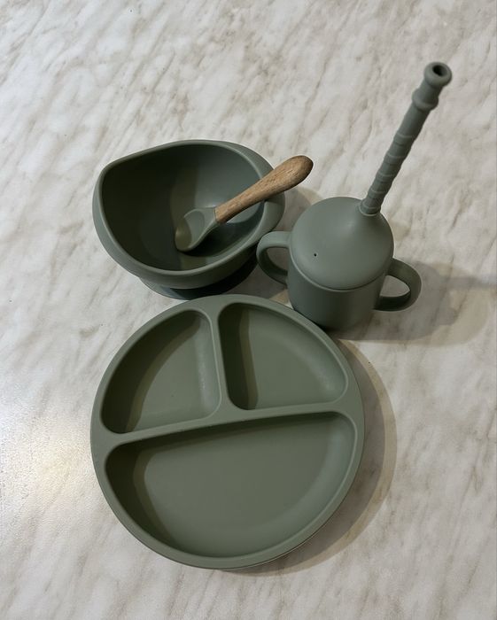 Силіконовий дитячий посуд