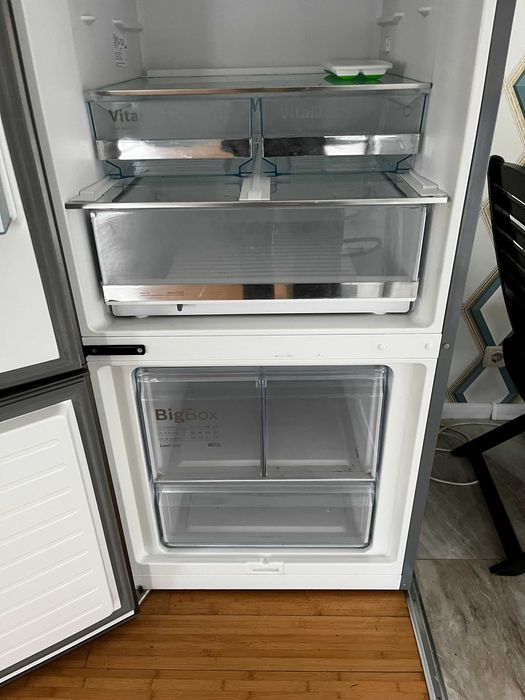 Холодильник Bosch KGE58Al40