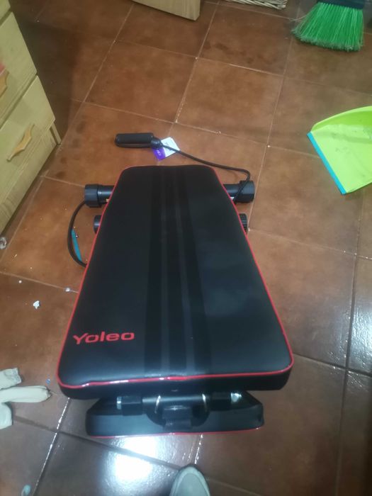 Gym Bench452029631137720322