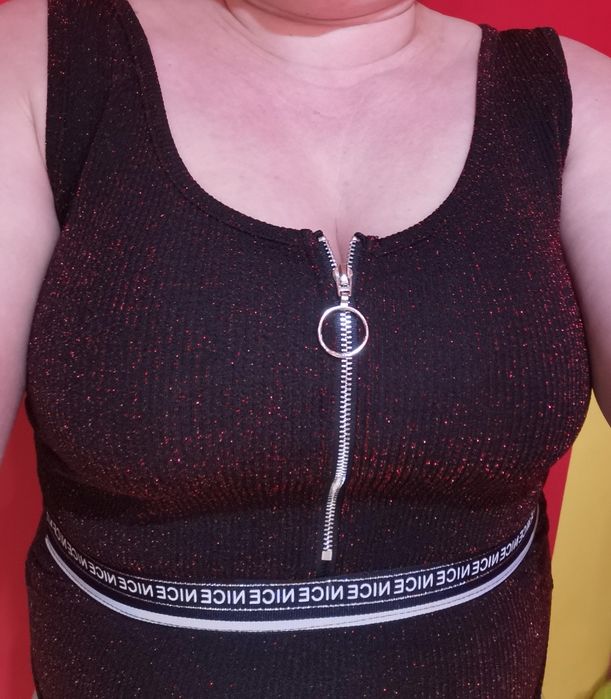 Piękne połyskujące body dekold brokat