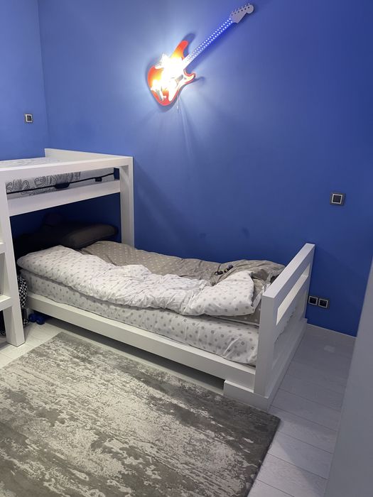 Продам кровати для спальни одноместные