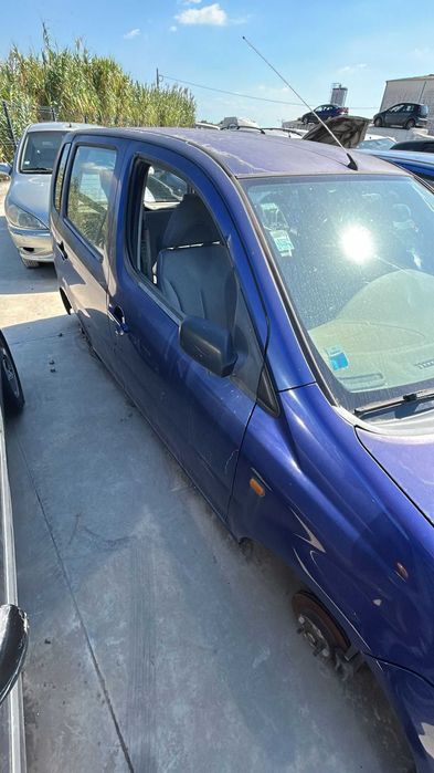 Daihatsu YRV 2005 para Peças