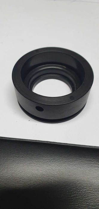 Piasta łożyska , obejma Solo639 Łódź