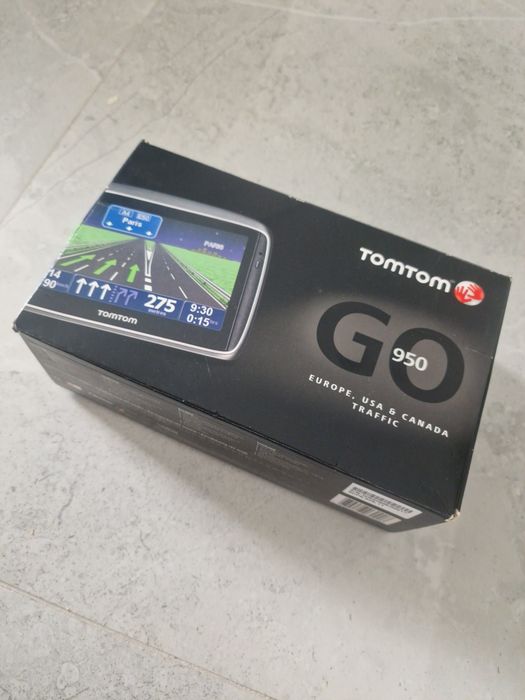 Unikat! TomTom GO 950 Traffic BOX | Stan Kolekcjonerski – RAZ ODPALONA NA TEST! + PILOT, UCHWYT, ETUI