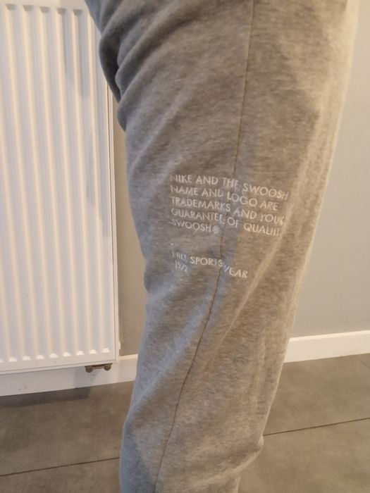 Spodnie dresowe Nike Swoosh, rozmiar S