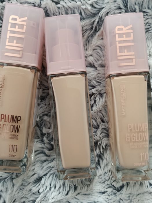 Maybelline NY Plump Glow podkład do twarzy odcień nr 110