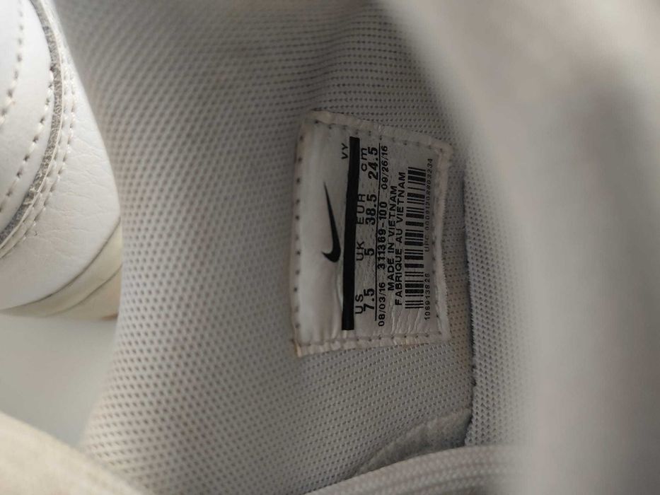 Ténis Nike Air Force Brancos