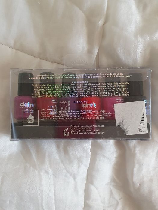 Vernizes novos, Claire's