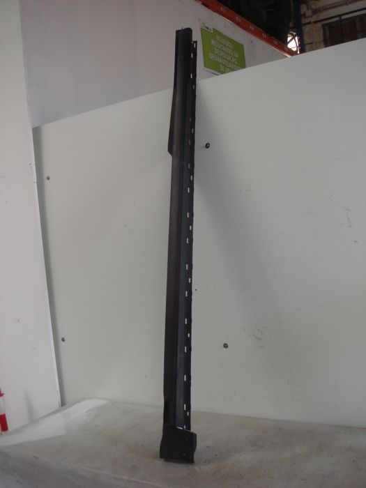 Embaladeira direita VOLKSWAGEN Passat (3B3)
