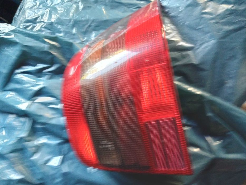 Lampa tyl prawa golf 4