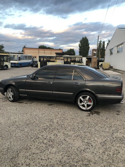Продам мерседес W210 3.2 дизель