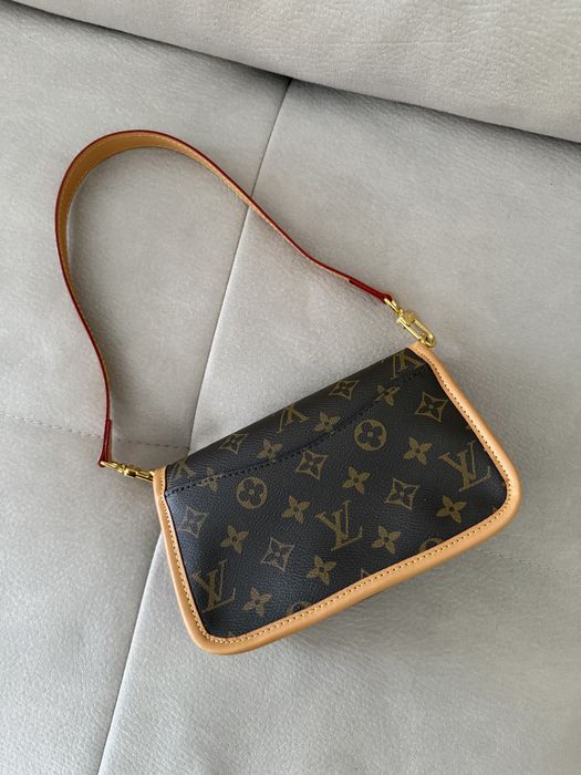 Louis Vuitton Pouch64740307497987123