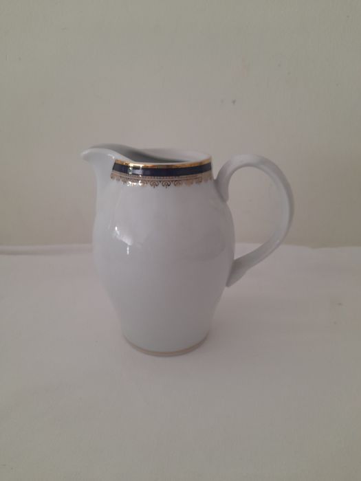 Conjunto de porcelana da Costa verde