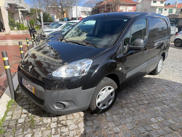 Peugeot BERLINGO 1.6 HDI 3L LONGA (90CV)