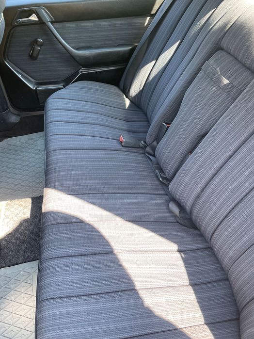 Mercedes W124 300D