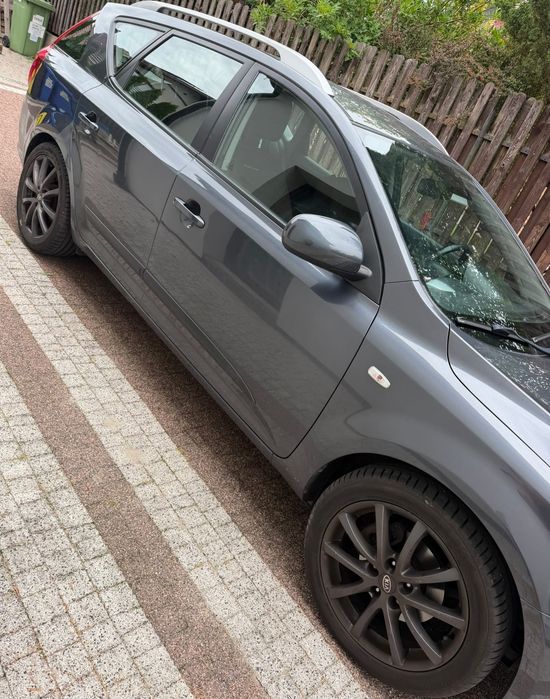 Kia ceed 1.4 2012