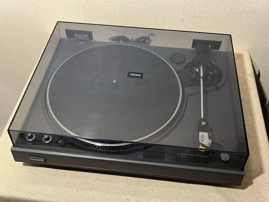 Качественный японский проигрыватель винила C.E.C. / VISONIC VT-5300