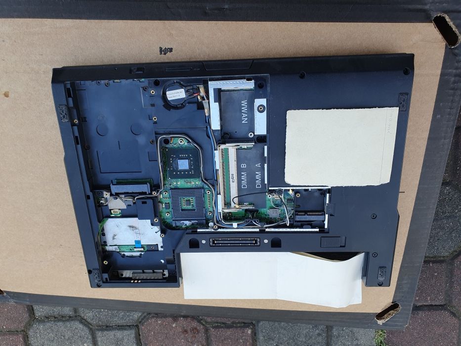 Laptop Dell latitude e5400  e6400 3 sztuki