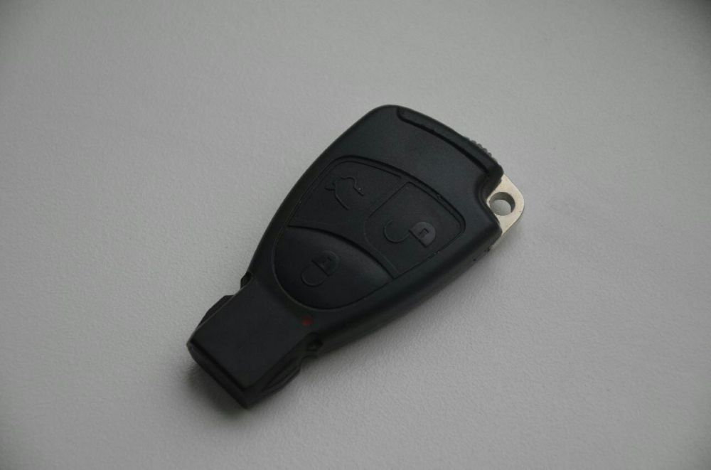 Виготовлення автомобільних ключів всіх видів відкриття та ремонт замкі