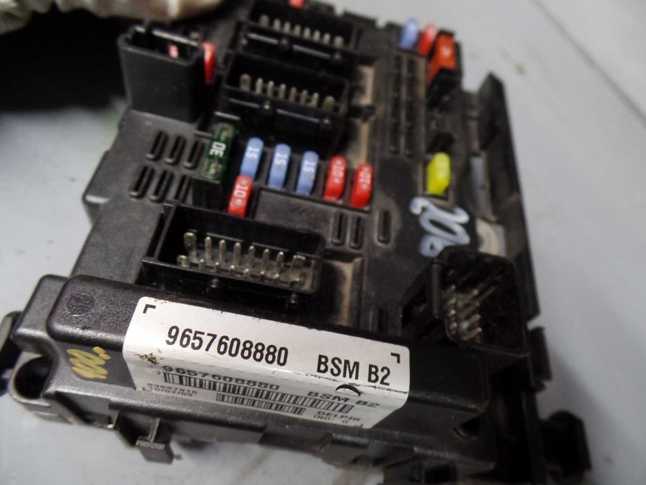 Paz5 Moduł BSI BSM B2 skrzynka bezpieczników peugeot 206