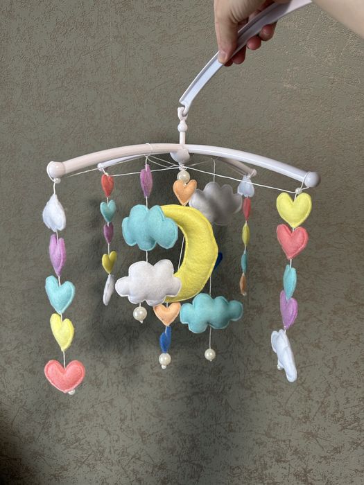 Мобиль дитячий в кроватку