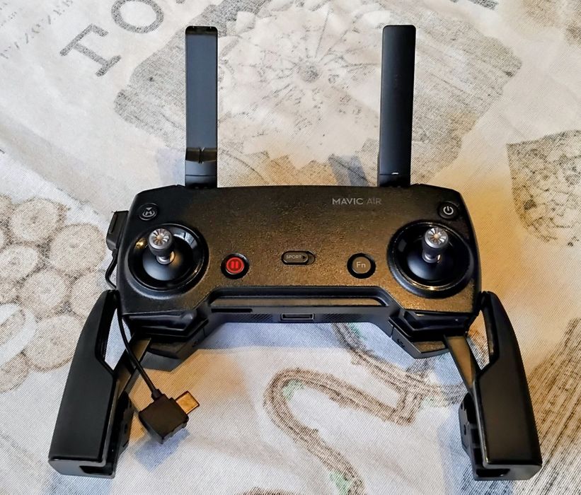 Dron DJI MAVIC AIR Fly more combo