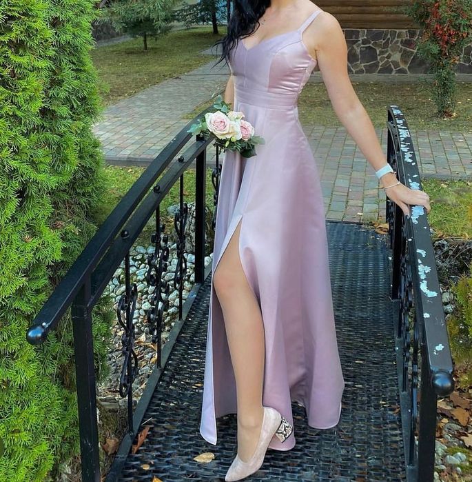 Вечірня сукня на ваше свято