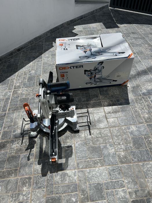 Serra de esquadria 1700 W 216 mm Dexter