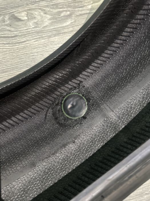 Продам пару зимових шин 225/55 16