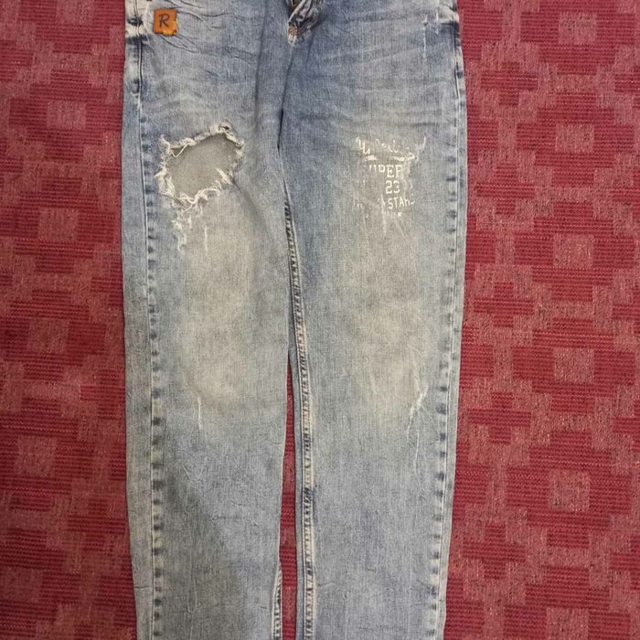 Джинсы  бойфренды женские