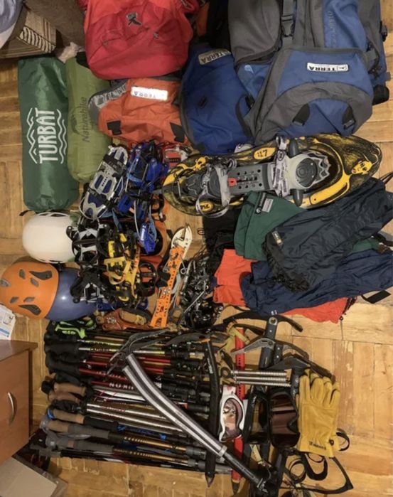 Туристичний прокат спорядження для альпінізму походів трекінгові палки