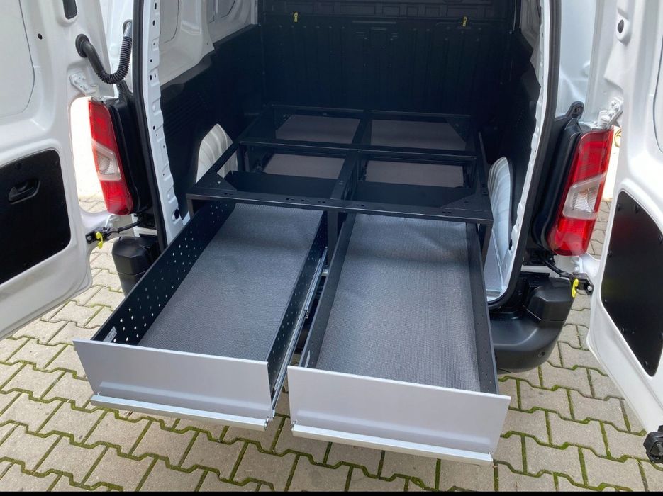Zabudowa serwisowa Bott Vario  (zabudowa warsztatowa busa,warsztat,szuflady metalowe,skrzynka narzędziowa,kamper,camper,bus,dostawczy,dostawcze)