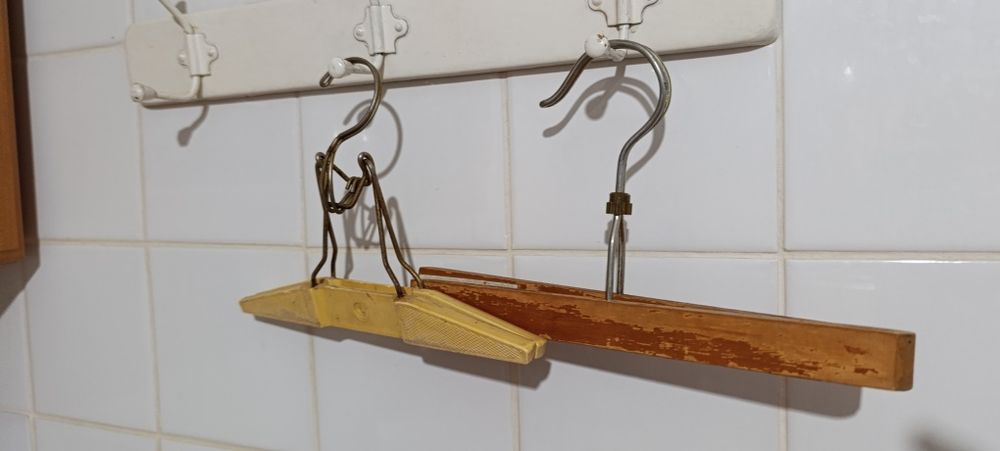 Старовинні тремпеля савдеповськіПлечики, вішалки для брюк ретро в коле